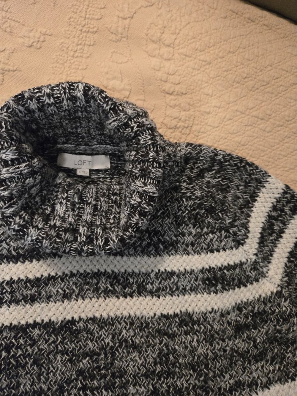 LOFT Cowl Neck, Long-sleeve Sweater Size L